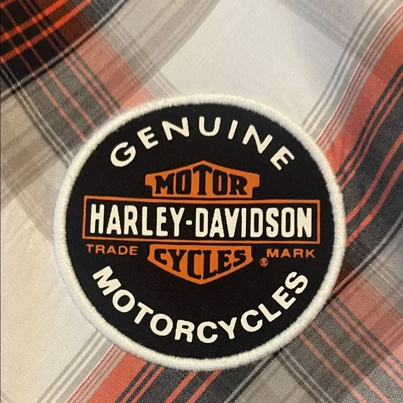 Harley-Davidson Men's Plaid Shirt - Orange, Black, and White - Picture 2 of 6